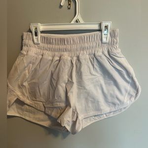 Lululemon shorts size 6